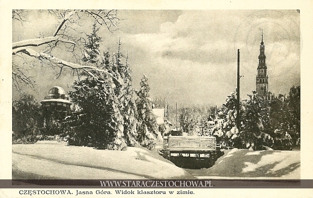 Widok Klasztoru w zimie