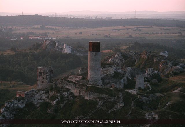 Ruiny zamku w Olsztynie - widok ze strony południo