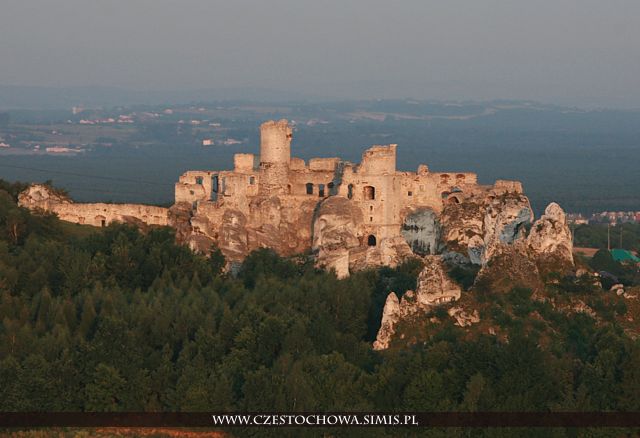 Krajobraz zamku Ogrodzieniec